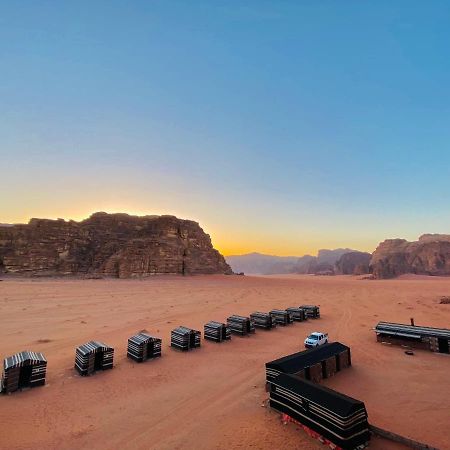 ホテルBedouin Memories Camp ワディ ・ラム エクステリア 写真