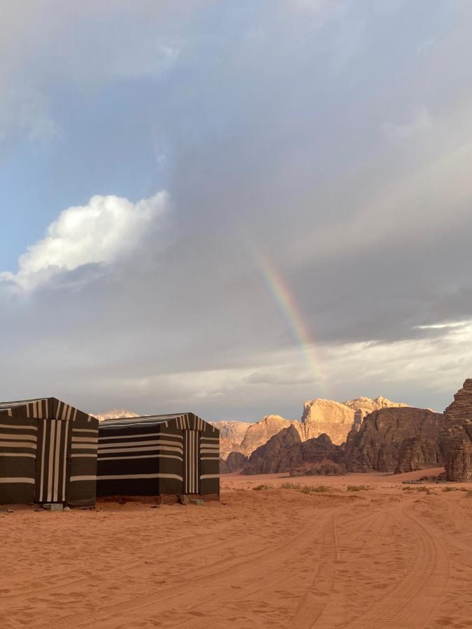 ホテルBedouin Memories Camp ワディ ・ラム エクステリア 写真
