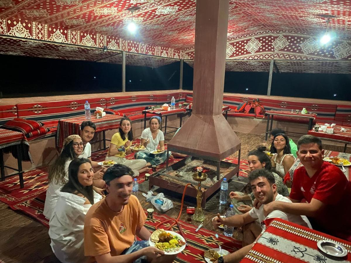 ホテルBedouin Memories Camp ワディ ・ラム エクステリア 写真