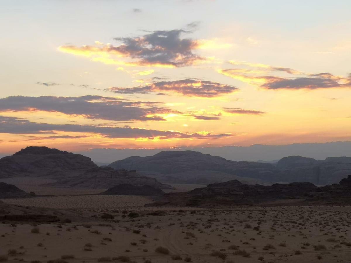 ホテルBedouin Memories Camp ワディ ・ラム エクステリア 写真